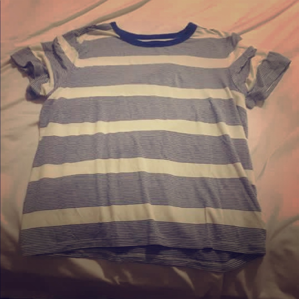 American Eagle tom boy shirt SUPER COMFY